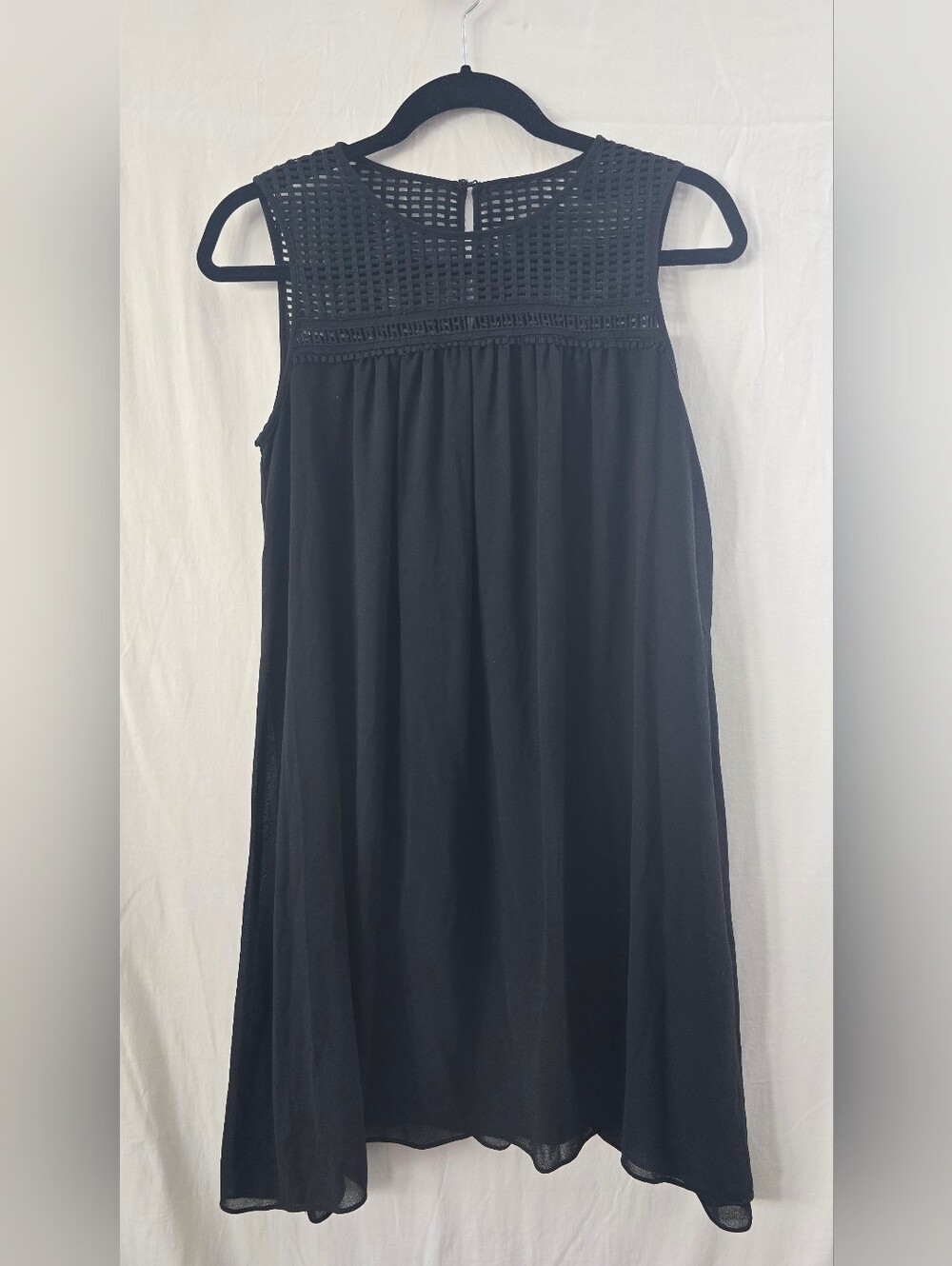 Max Studio Black Sleeveless Crochet Yoke Shift Dress Boho Size XS